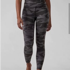 Athleta Elation 7/8 tight